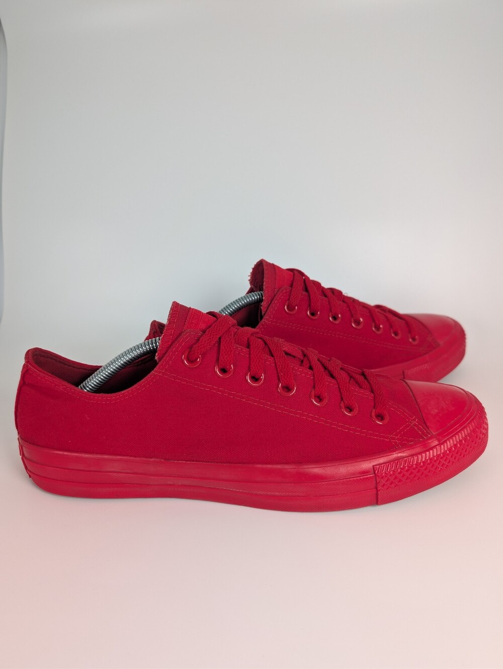 Converse All Stars Solid Red Low Top Lace Up Canvas Sneakers Men's 11 Womens 13